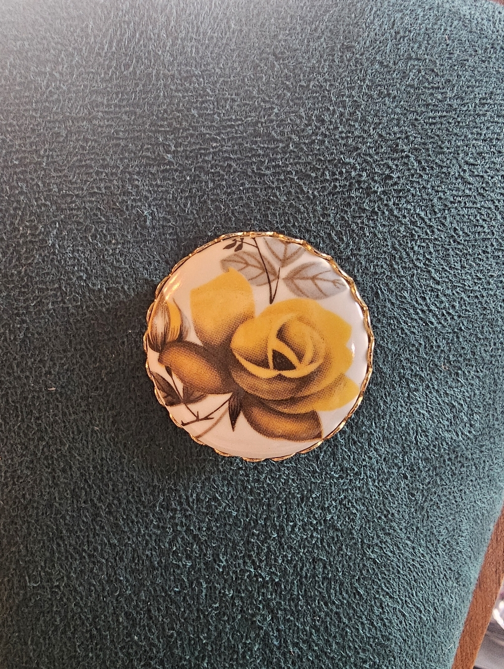 Vintage Brooch